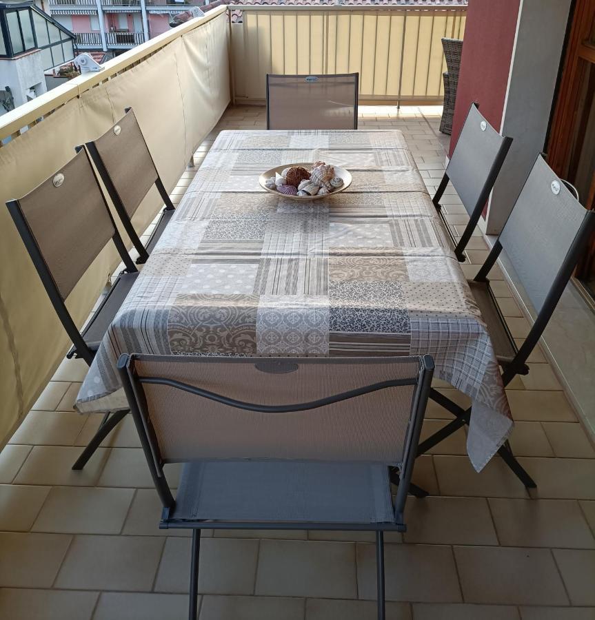 Casa A Un Passo Dal Mare Apartment Ventimiglia Exterior foto